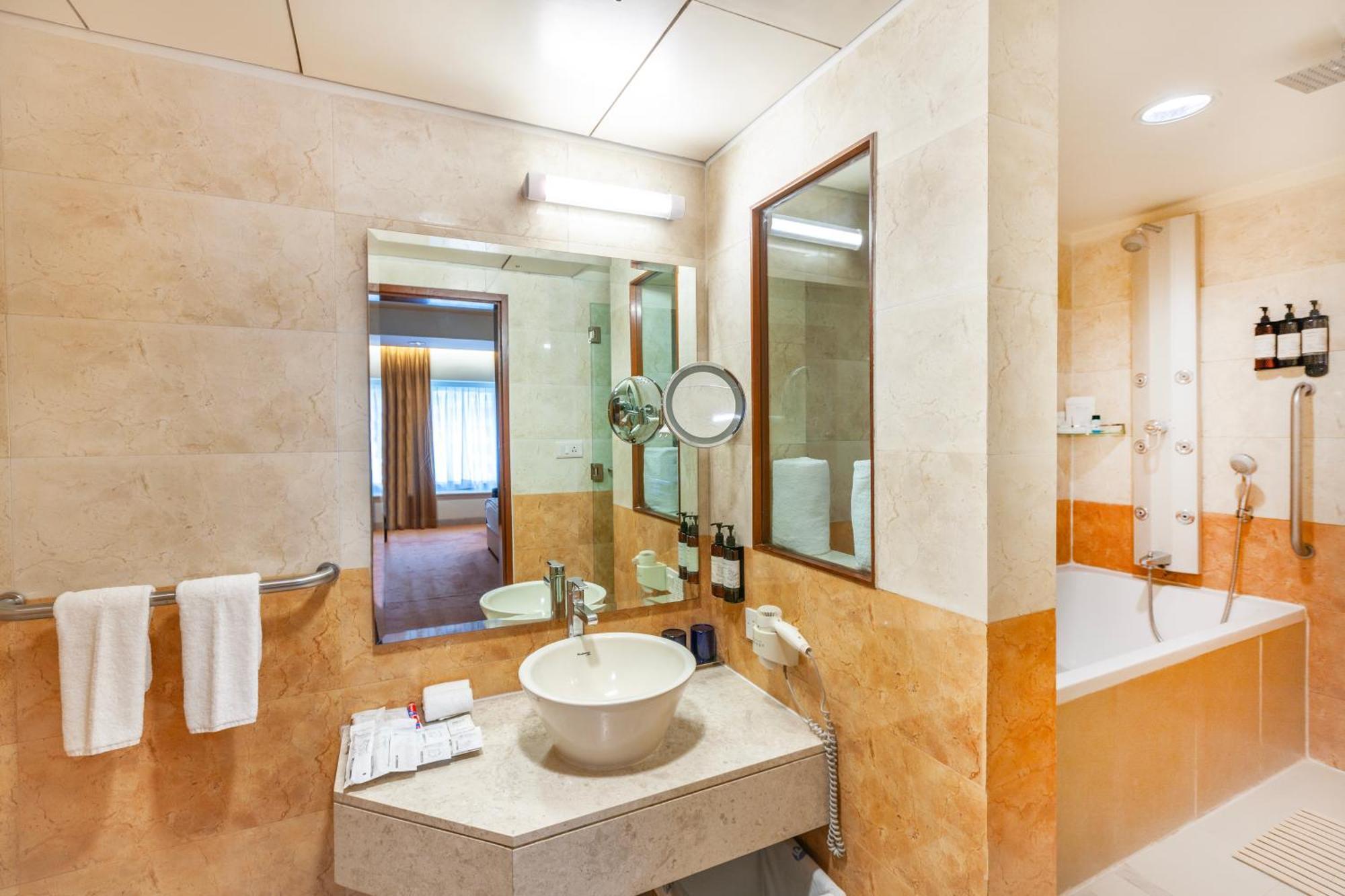 Fortune Park Lake City, Thane - Member Itc Hotels' Group Bagian luar foto